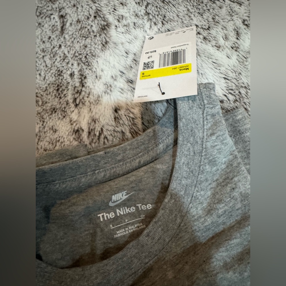 Nike tees